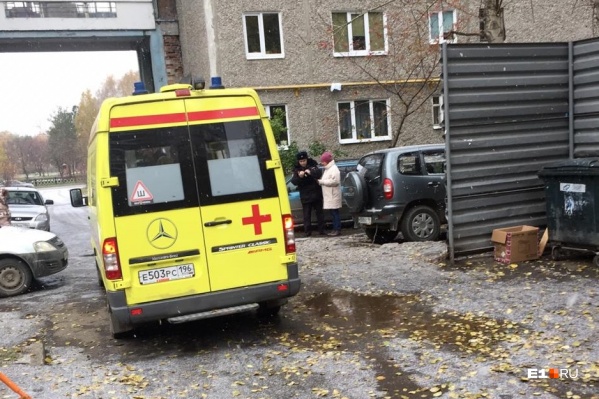Реанимация, которая приехала на место происшествия Реанимация, которая приехала на место происшествия