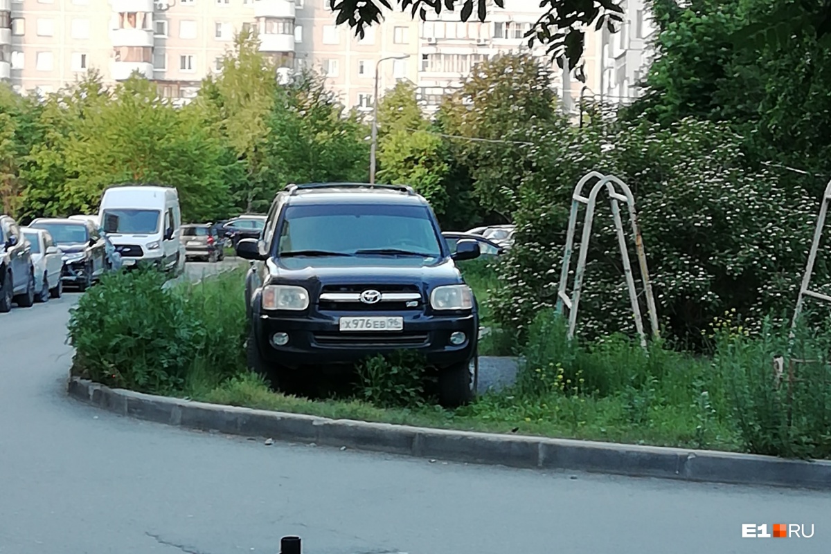 «Я паркуюсь как»: почему автохамов надо делить на категории и какие из них опаснее всего