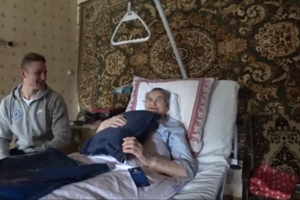 ХК «Сибирь» поздравляет Таисию Фёдоровну с днём рождения три года подряд ХК «Сибирь» поздравляет Таисию Фёдоровну с днём рождения три года подряд