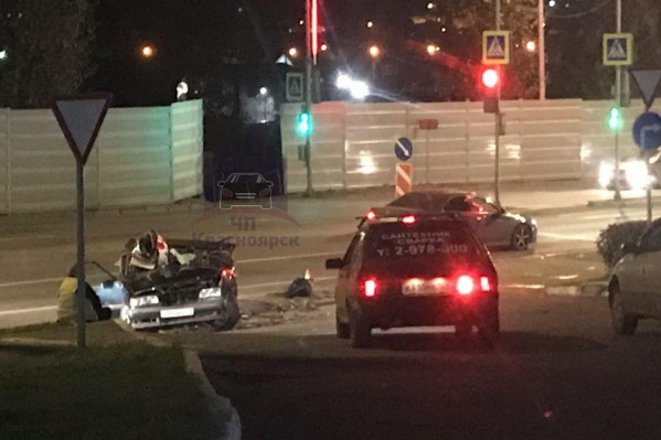 Авария произошла поздно вечером Авария произошла поздно вечером 