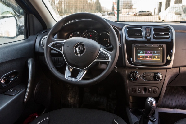 Renault Logan активно продается с механической КП Renault Logan активно продается с механической КП