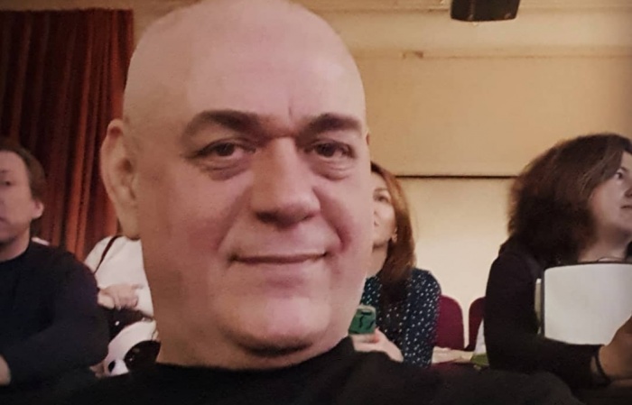 На место происшествия приехали сотрудники полиции На место происшествия приехали сотрудники полиции