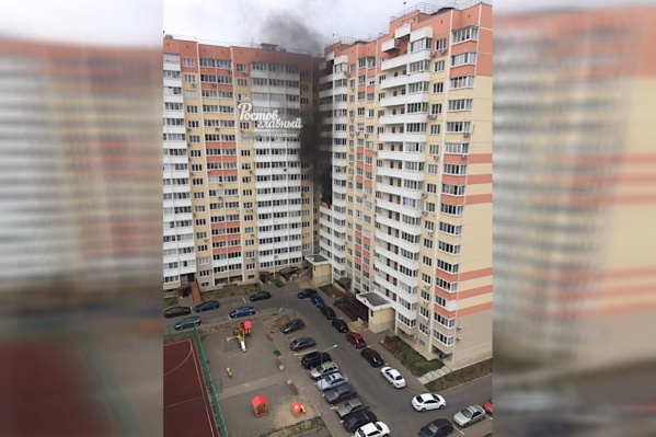Загорелась подсобка возле шахты лифта Загорелась подсобка возле шахты лифта