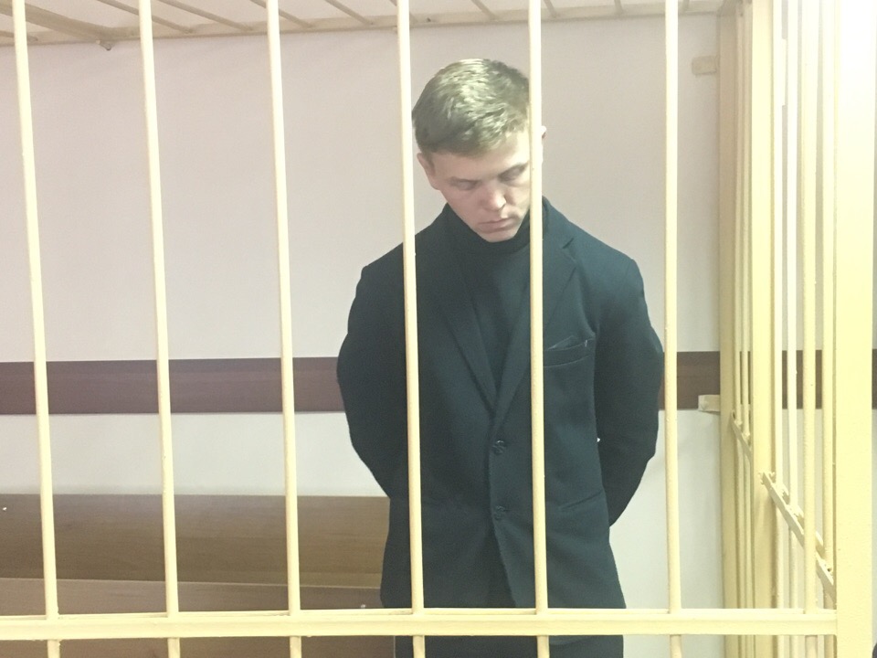 27-летний Алексей Бровкин работает в колонии младшим инспектором отдела безопасности первой категории группы надзора 27-летний Алексей Бровкин работает в колонии младшим инспектором отдела безопасности первой категории группы надзора