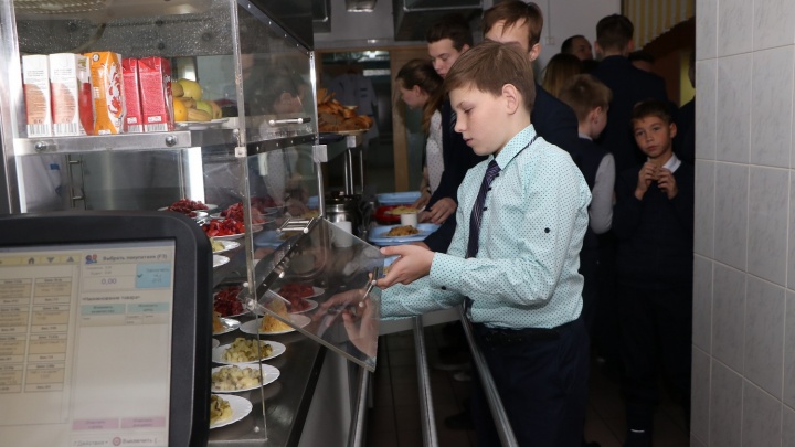 Все-таки суд: нижегородская мэрия отказалась признать ошибку в конкурсе на школьное питание