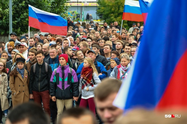 Шествие прошло по Комсомольскому проспекту и по улице Ленина Шествие прошло по Комсомольскому проспекту и по улице Ленина