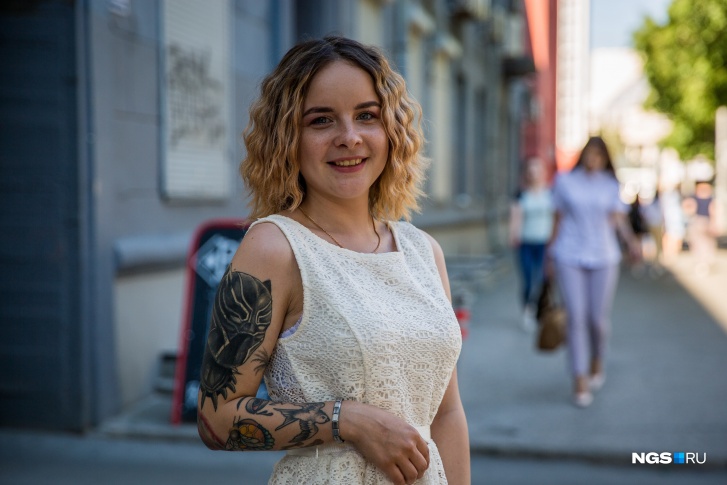 Кристина рассказывает, что прохожие до сих пор цепляются из-за татуировок Кристина рассказывает, что прохожие до сих пор цепляются из-за татуировок