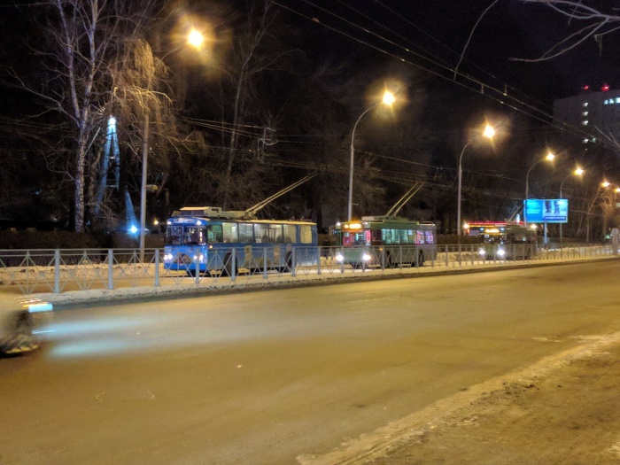 Троллейбусы встали на проспекте Дзержинского Троллейбусы встали на проспекте Дзержинского