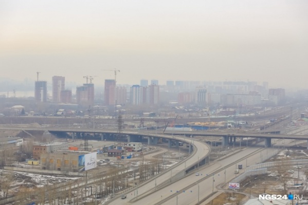 Свалка появились в районе массовой застройки справа от Николаевского моста Свалка появились в районе массовой застройки справа от Николаевского моста