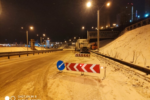 Дорогу перекрывали на несколько часов ночью Дорогу перекрывали на несколько часов ночью 