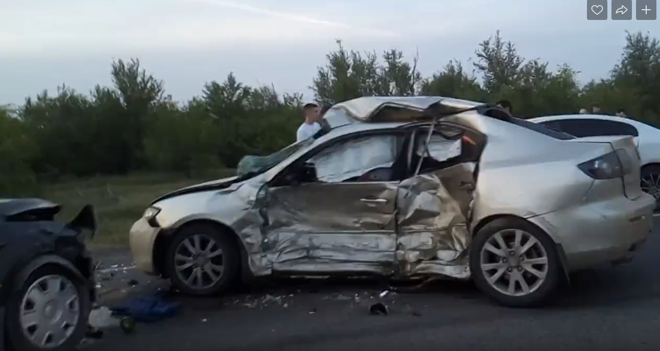 Заколдованное место: на федеральной трассе под Волгоградом вновь разбились южноуральцы