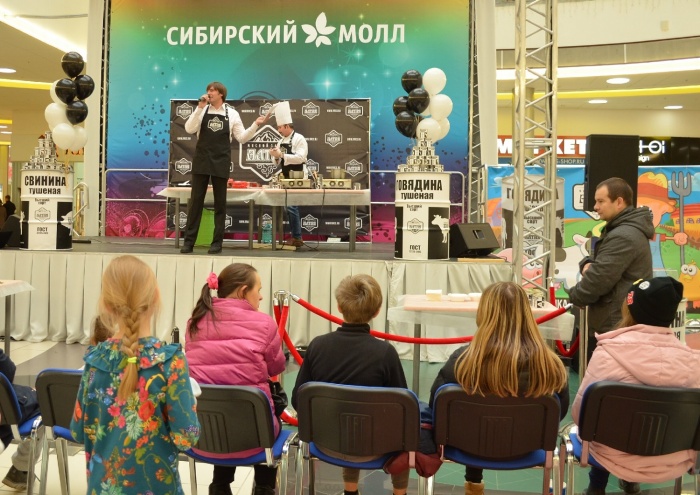 По словам Николая Ильина,
тушёнку можно считать российским национальным продуктом По словам Николая Ильина,
тушёнку можно считать российским национальным продуктом