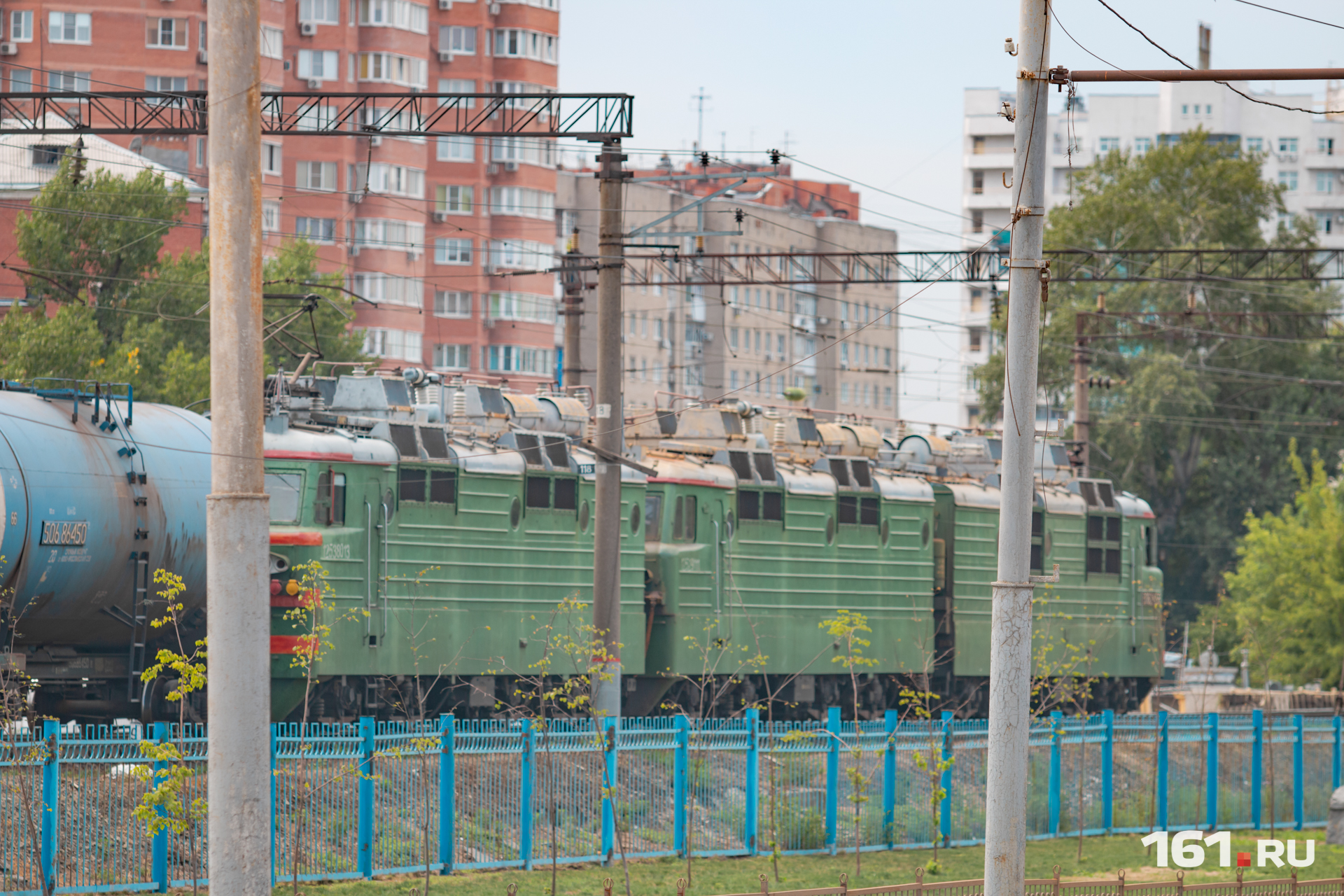 Поезд новочеркасск. Станция Персиановка. Провод для поездов Новочеркасск. Таганрог грузовые поезда. Новочеркасск поезда.