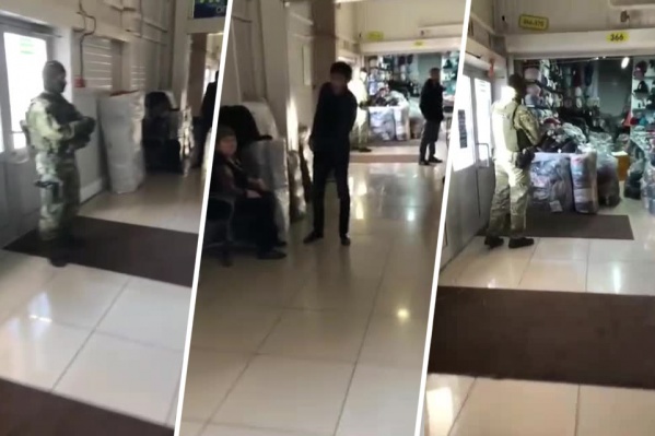 Из здания не выпускали покупателей — от них требовали паспорта Из здания не выпускали покупателей — от них требовали паспорта