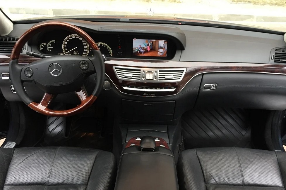 Салон Mercedes-Benz S-класса