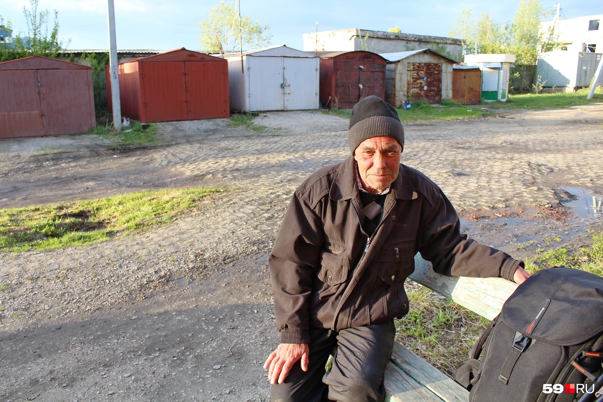 Это Афанасий. Ему 64 года. Родом из Сивы Это Афанасий. Ему 64 года. Родом из Сивы