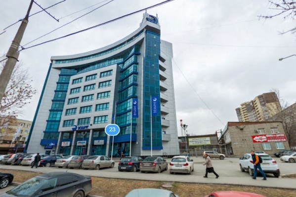 Башню предлагают построить справа от этого здания Башню предлагают построить справа от этого здания