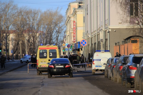 Взрыв в здании архангельской ФСБ произошел 31 октября 2018 года Взрыв в здании архангельской ФСБ произошел 31 октября 2018 года