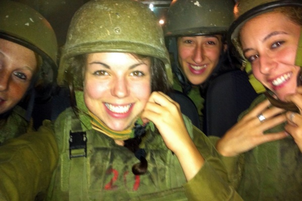 За два года службы Юля пережила многое, но не теряла оптимизма За два года службы Юля пережила многое, но не теряла оптимизма