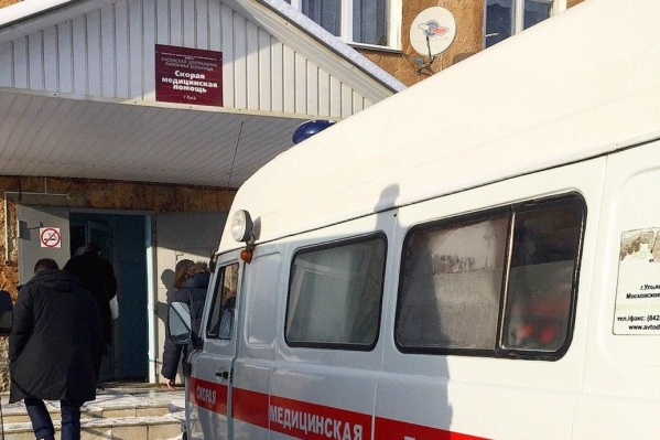 Двое китайцев поначалу обратились с тревожными симптомами в кусинскую районную больницу Двое китайцев поначалу обратились с тревожными симптомами в кусинскую районную больницу