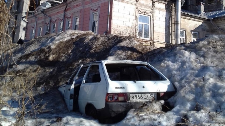 Покажи свой Instagram: забавные фото нижегородской реальности с весенним акцентом
