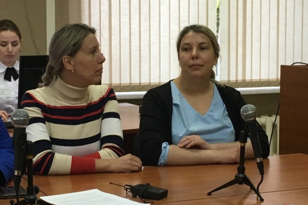 Сестры-близнецы встретились спустя 33 года Сестры-близнецы встретились спустя 33 года