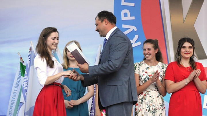 178 выпускников КГУ получили красные дипломы