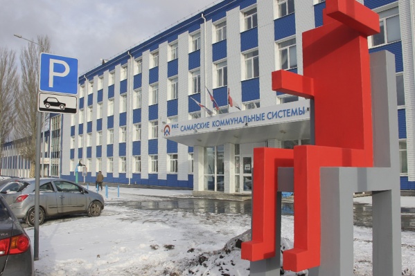 Самарские коммунальщики сами создали копию «Красного человечка» Самарские коммунальщики сами создали копию «Красного человечка»