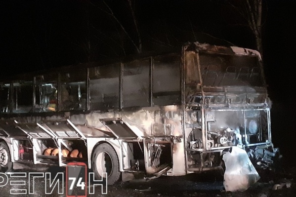 Шесть баллонов с газом водитель вовремя обесточил Шесть баллонов с газом водитель вовремя обесточил