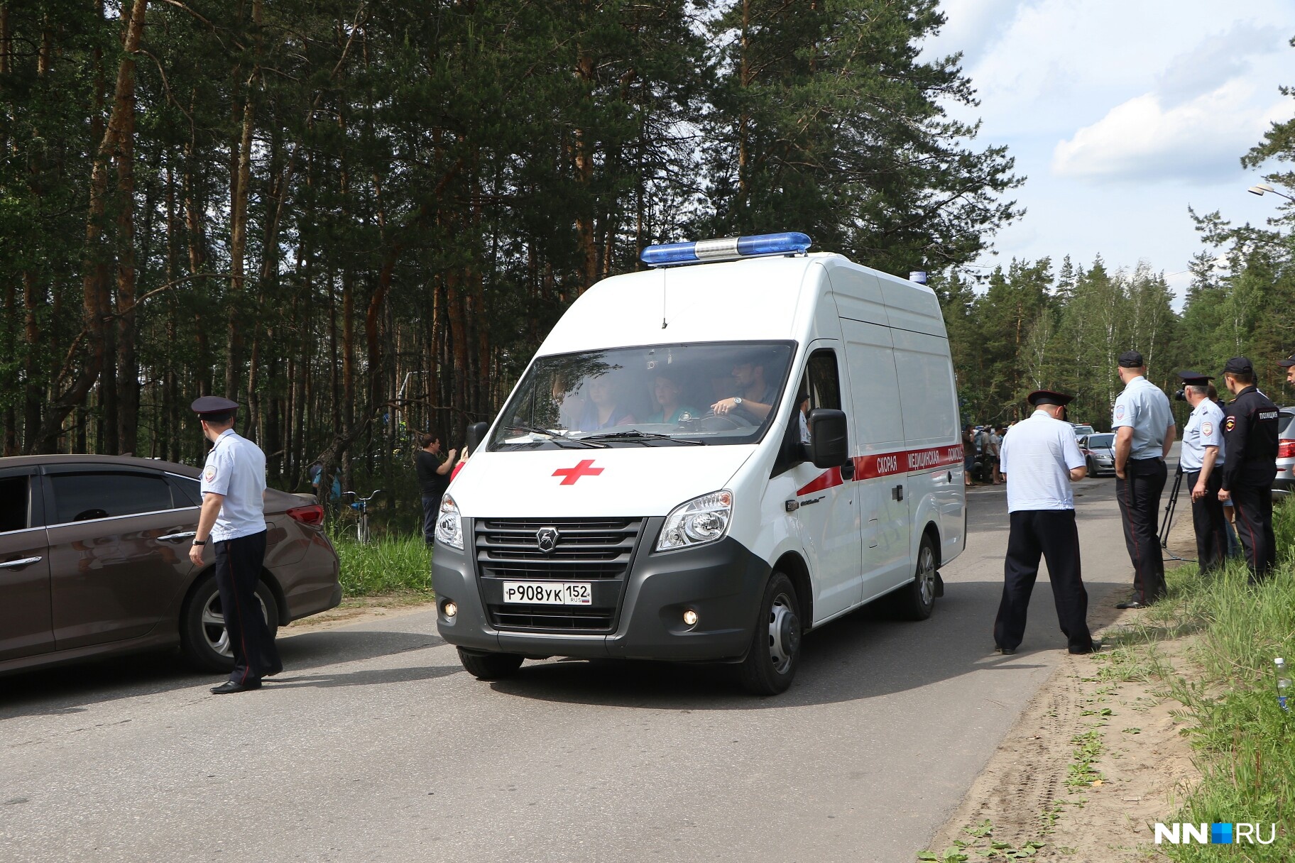 Дзержинцам, попавшим в больницы после взрыва на «Кристалле», перечислили 2,7 миллиона рублей