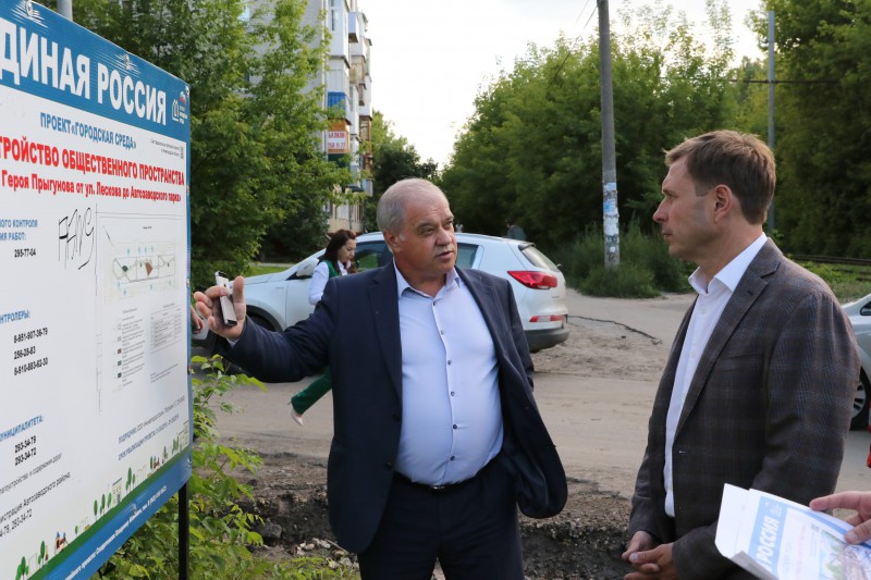 Юрий Яшенков под следствием Юрий Яшенков под следствием