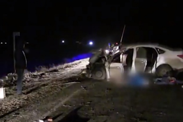 В аварии на трассе погибли четыре человека В аварии на трассе погибли четыре человека