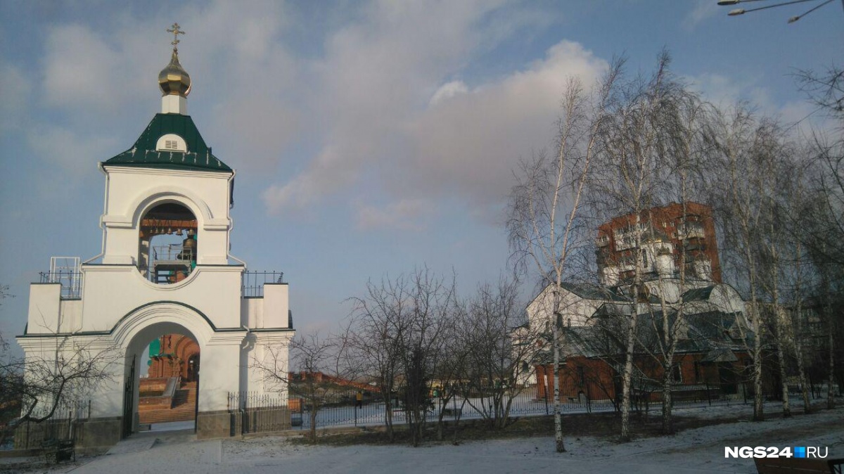 В сквере «Энтузиастов» открыли и освятили новый просторный храм |  12.11.2017 | Красноярск - БезФормата