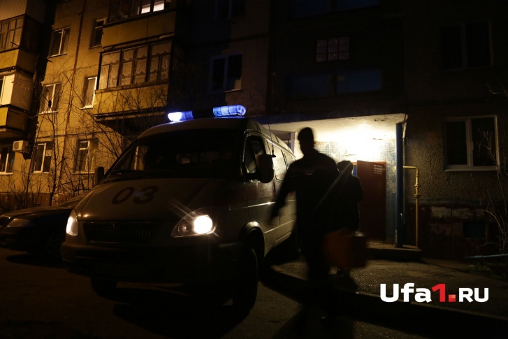 Скорая вынуждена была лишь констатировать смерть несчастного Скорая вынуждена была лишь констатировать смерть несчастного