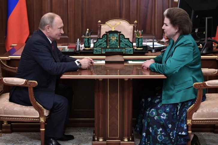 Встреча прошла за столом у президента Встреча прошла за столом у президента