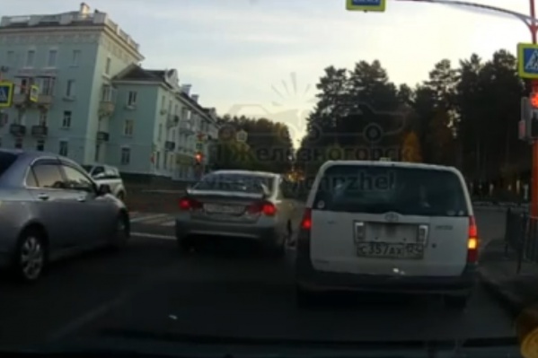 Водитель Honda попался на нарушениях в соцсетях Водитель Honda попался на нарушениях в соцсетях