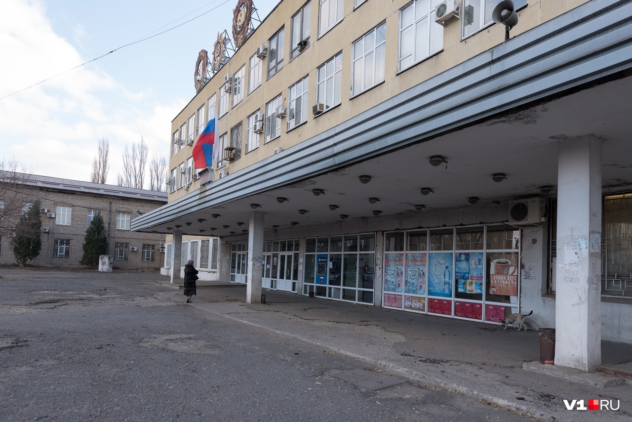 Каждый день на «Красном» происходит что-то новое Каждый день на «Красном» происходит что-то новое