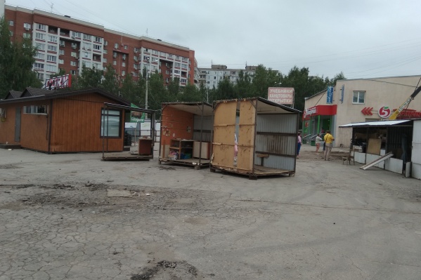 Некоторые павильоны разбирают по частям Некоторые павильоны разбирают по частям