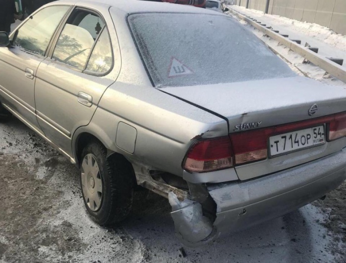 Стоящую машину обнаружили 15 декабря около 13:45 Стоящую машину обнаружили 15 декабря около 13:45