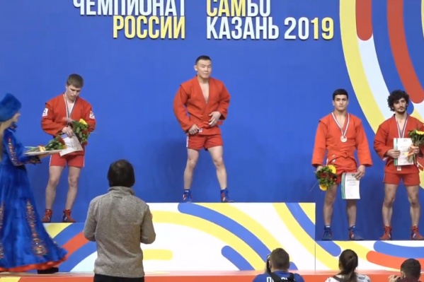 Владимир Гладких крайний слева Владимир Гладких крайний слева