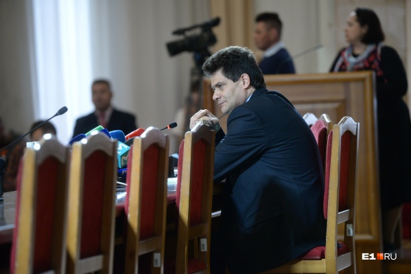 Высокинский сегодня час отвечал на вопросы журналистов Высокинский сегодня час отвечал на вопросы журналистов