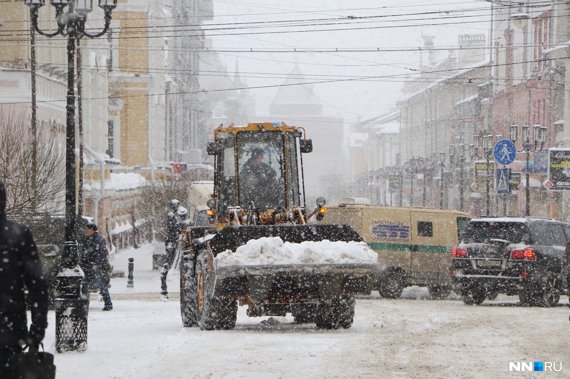 Ночная уборка в Нижнем Новгороде: где будут бороться со снегопадом сегодня