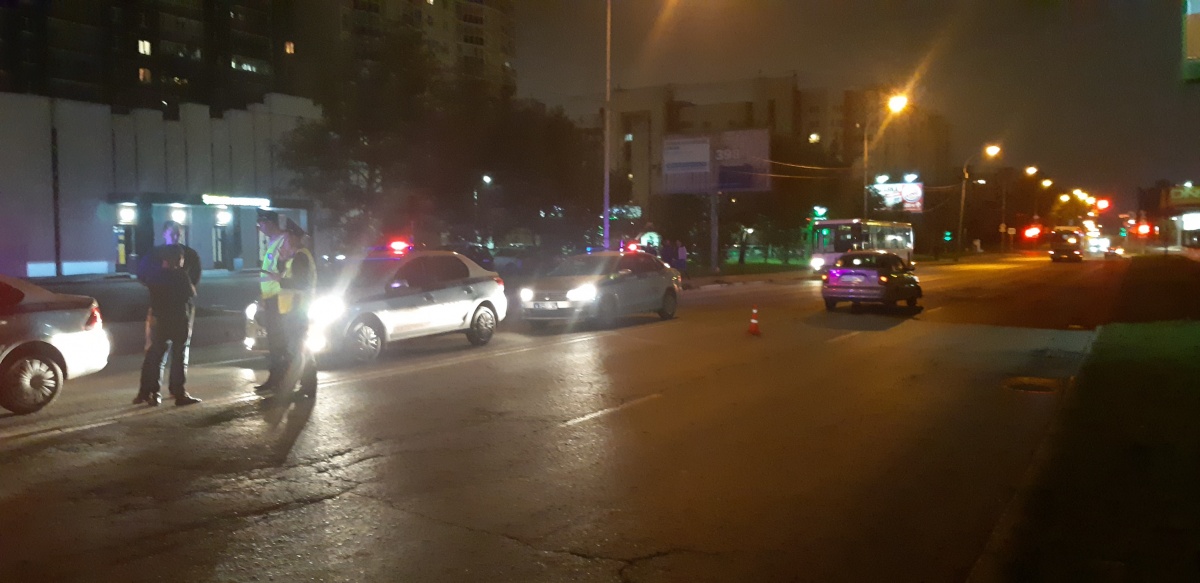 Танцевала полуголой на дороге: в ГИБДД рассказали подробности гибели женщины на улице Бебеля