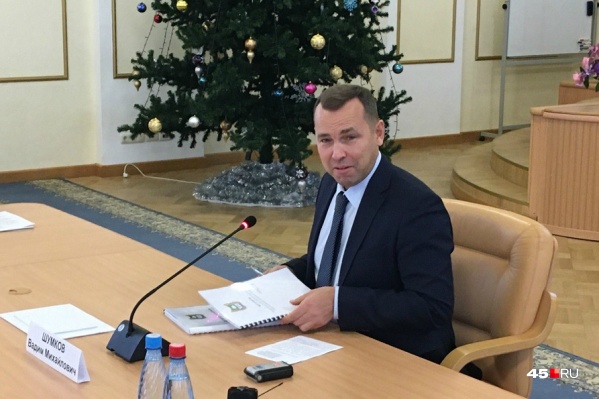 По распоряжению Вадима Шумкова отдыхать 31 декабря будут госслужащие и бюджетники По распоряжению Вадима Шумкова отдыхать 31 декабря будут госслужащие и бюджетники