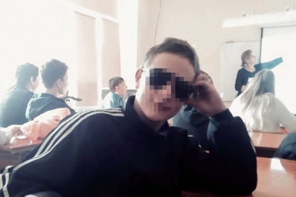 Подросток, угнавший машину у таксиста, учится в челябинском лицее Подросток, угнавший машину у таксиста, учится в челябинском лицее