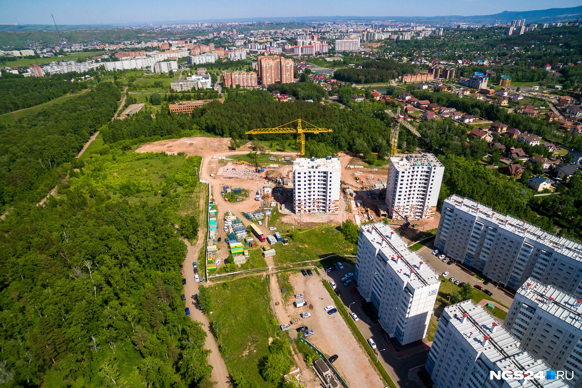 Ради строительства высоток хотят вырубить деревья Ради строительства высоток хотят вырубить деревья