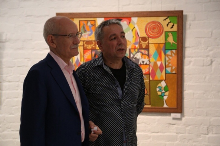 Глава Башкирии Рустэм Хамитов (слева) и художник Расих Ахметвалиев