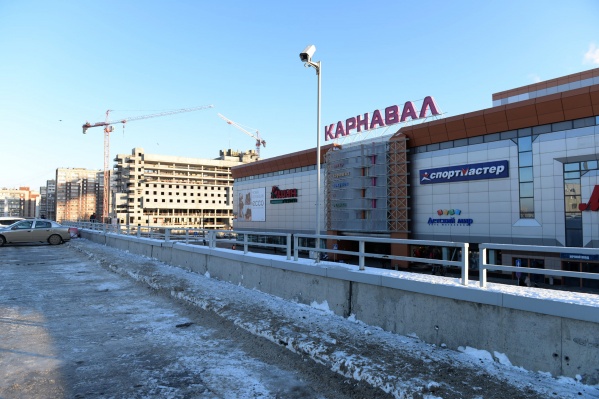 Учения будут проходить на территории ТРЦ «Карнавал». Силовики отработают, как спасать людей во время угроз в торговых центрах Учения будут проходить на территории ТРЦ «Карнавал». Силовики отработают, как спасать людей во время угроз в торговых центрах
