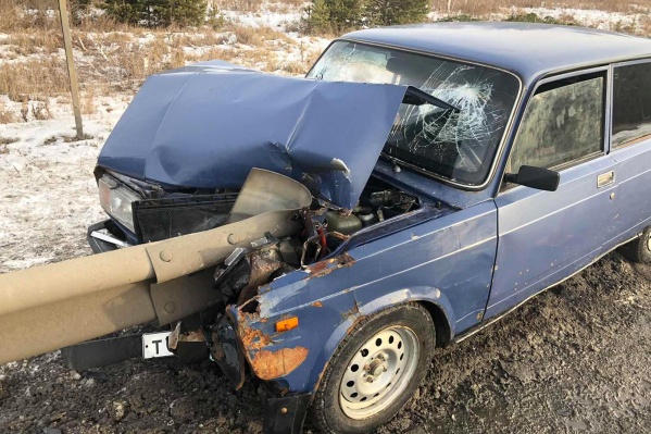 Погибших в аварии нет. Водитель и его пассажир получили различные травмы Погибших в аварии нет. Водитель и его пассажир получили различные травмы