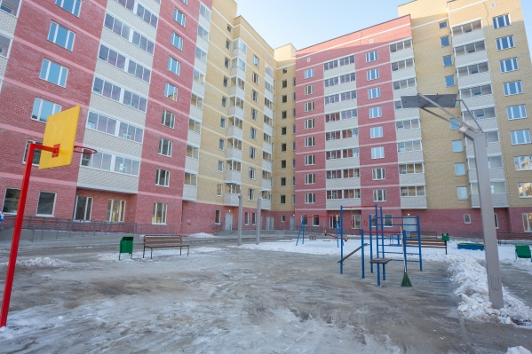 Свои квартиры в этом доме 145 человек ждали более четырех лет Свои квартиры в этом доме 145 человек ждали более четырех лет